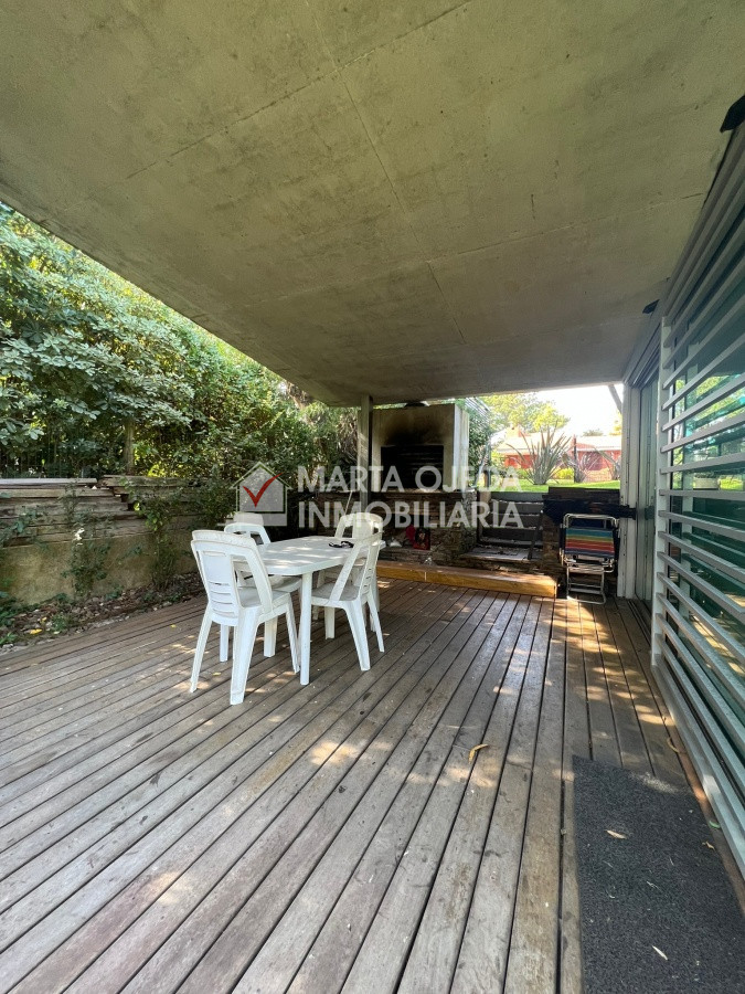 Casa ID.40823 - Casa en venta de 2 dormitorios en Pinares, Punta del Este