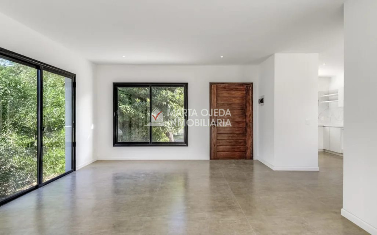 Casa ID.40824 - Casa a estrenar por Laguna del Sauce. Sistema tradicional con bloque celular (térmico). 3 dormitorios,  2 baños.