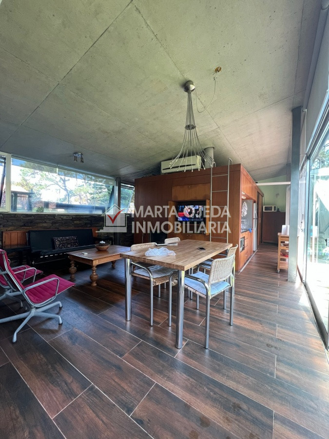 Casa ID.40823 - Casa en venta de 2 dormitorios en Pinares, Punta del Este