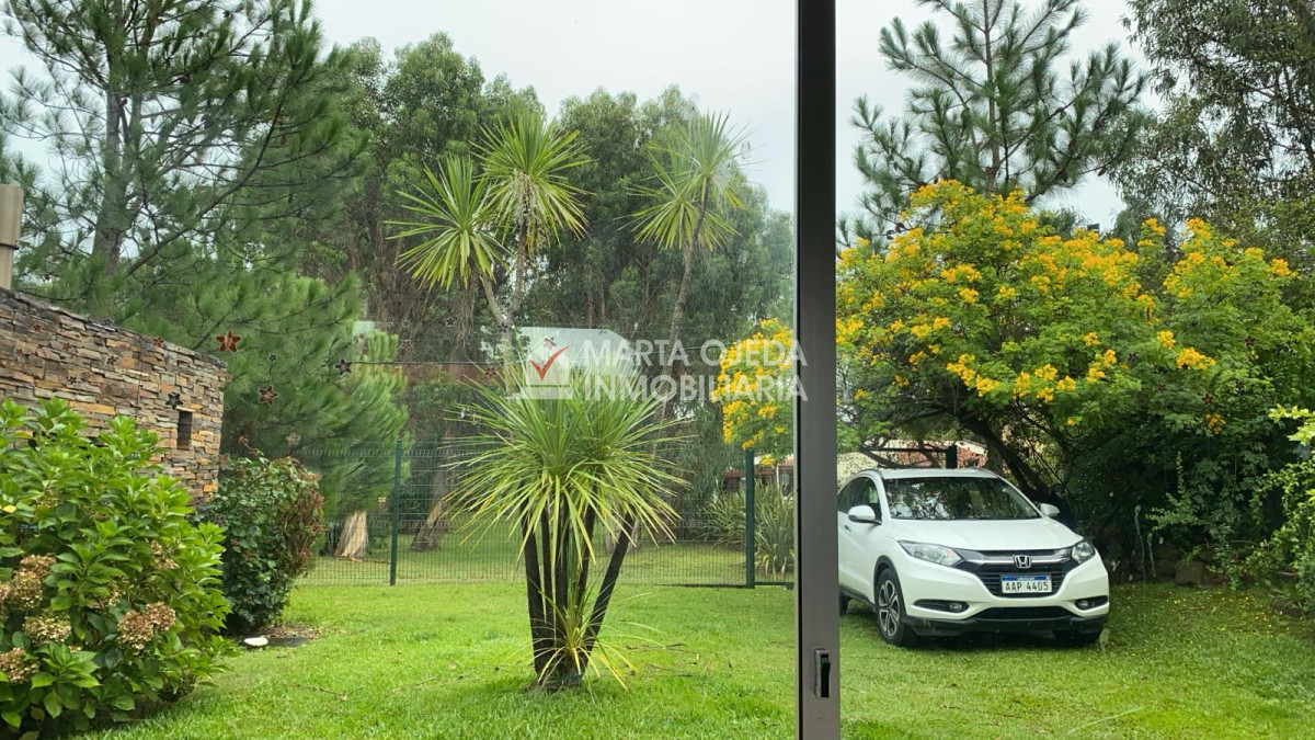 Casa ID.40823 - Casa en venta de 2 dormitorios en Pinares, Punta del Este