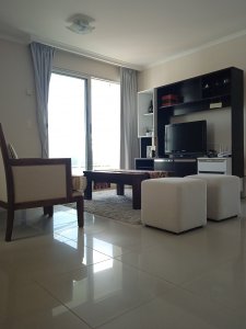 Apartamento ID.2426 - Apartamento en venta de 2 dormitorios, en zona céntrica con variedad de servicios. Punta del Este. 