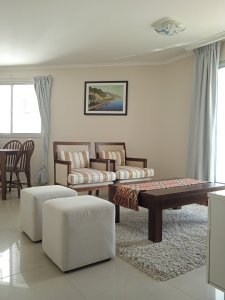 Apartamento ID.2426 - Apartamento en venta de 2 dormitorios, en zona céntrica con variedad de servicios. Punta del Este. 