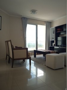 Apartamento ID.2426 - Apartamento en venta de 2 dormitorios, en zona céntrica con variedad de servicios. Punta del Este. 