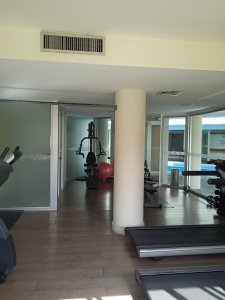 Apartamento ID.2426 - Apartamento en venta de 2 dormitorios, en zona céntrica con variedad de servicios. Punta del Este. 