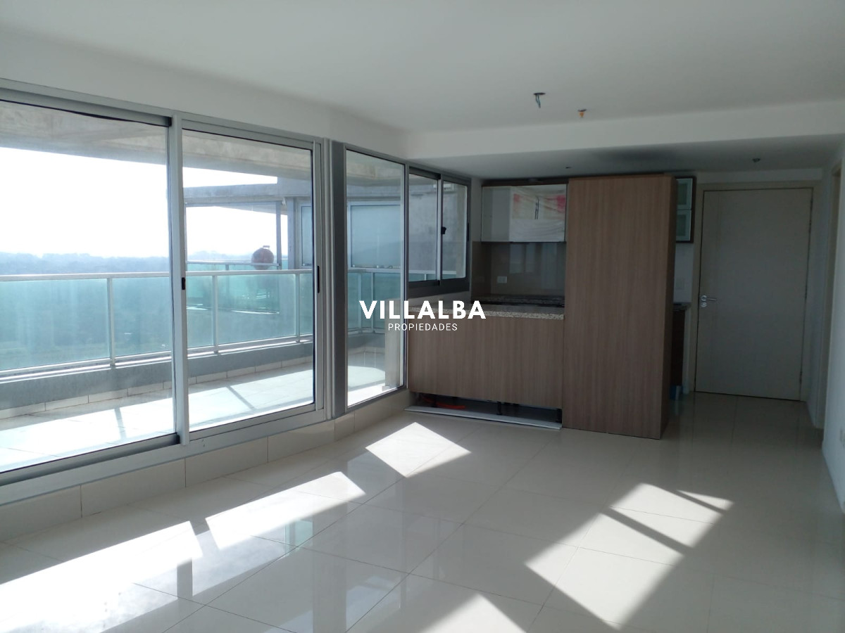 Apartamento ID.3075 - Penthouse en venta sobre Roosevelt. Con vistas inigualables de la ciudad y la playa.