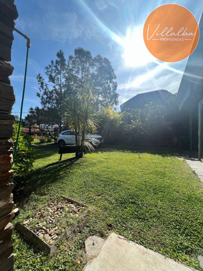 Casa ID.3077 - Casa en venta de 2 dormitorios en Pinares, Punta del Este