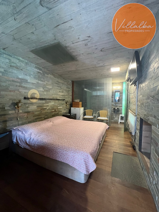 Casa ID.3077 - Casa en venta de 2 dormitorios en Pinares, Punta del Este