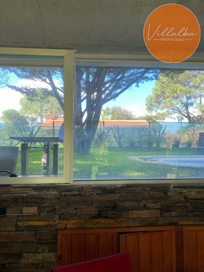 Casa ID.3077 - Casa en venta de 2 dormitorios en Pinares, Punta del Este