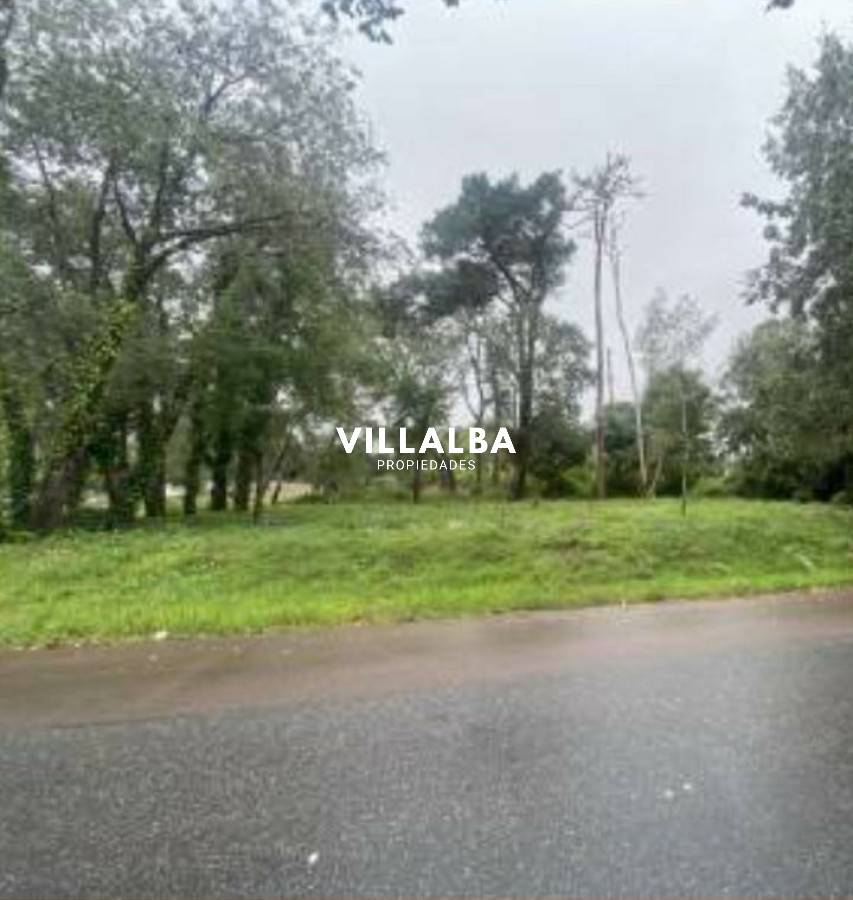 Terreno ID.2279 - Terreno en Punta del Este.