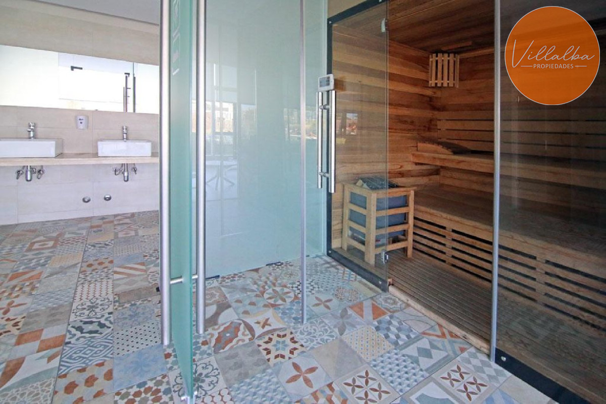 Apartamento ID.3075 - Penthouse en venta sobre Roosevelt. Con vistas inigualables de la ciudad y la playa.