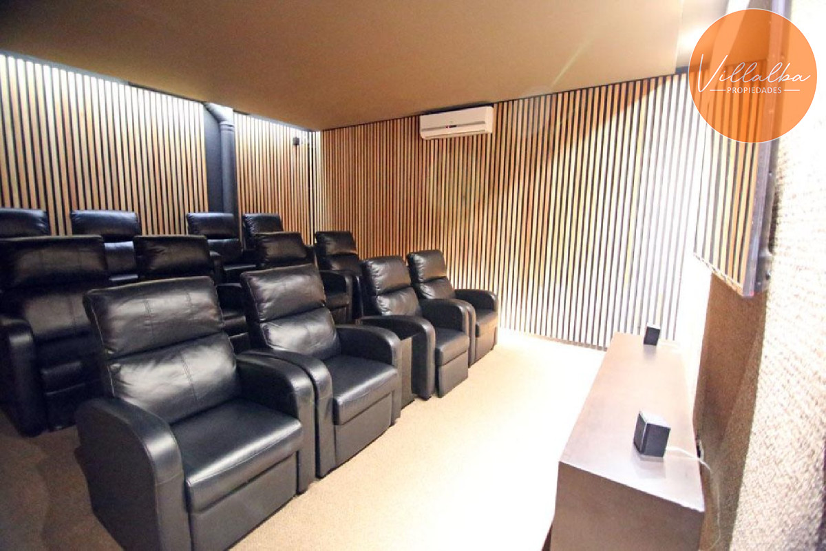 Apartamento ID.3075 - Penthouse en venta sobre Roosevelt. Con vistas inigualables de la ciudad y la playa.