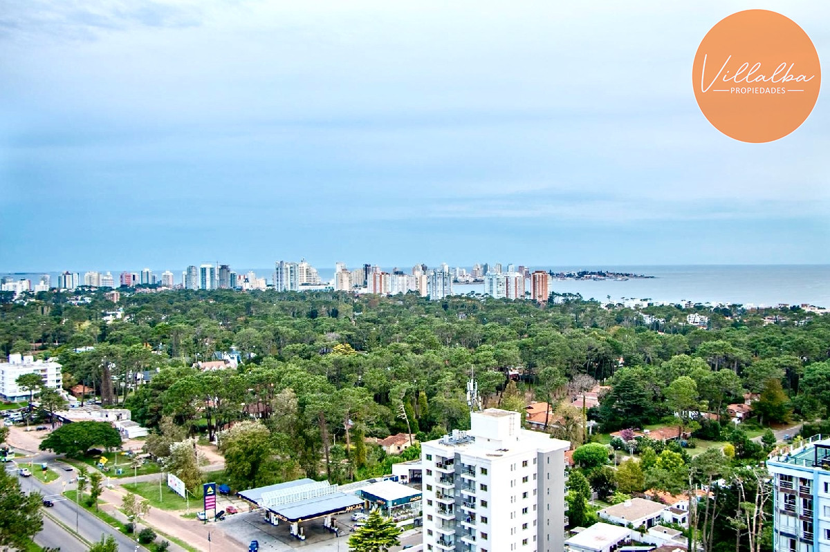Apartamento ID.3088 - Amplio apartamento de 1 dormitorio, con 2 baños. Balcón, Losa radiante, en edificio con todos los Amenities. Ideal para todo el año. Punta del Este. 