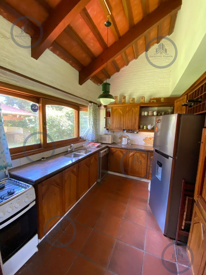 Casa en alquiler a pasos del mar playa Mansa — fotografía 4