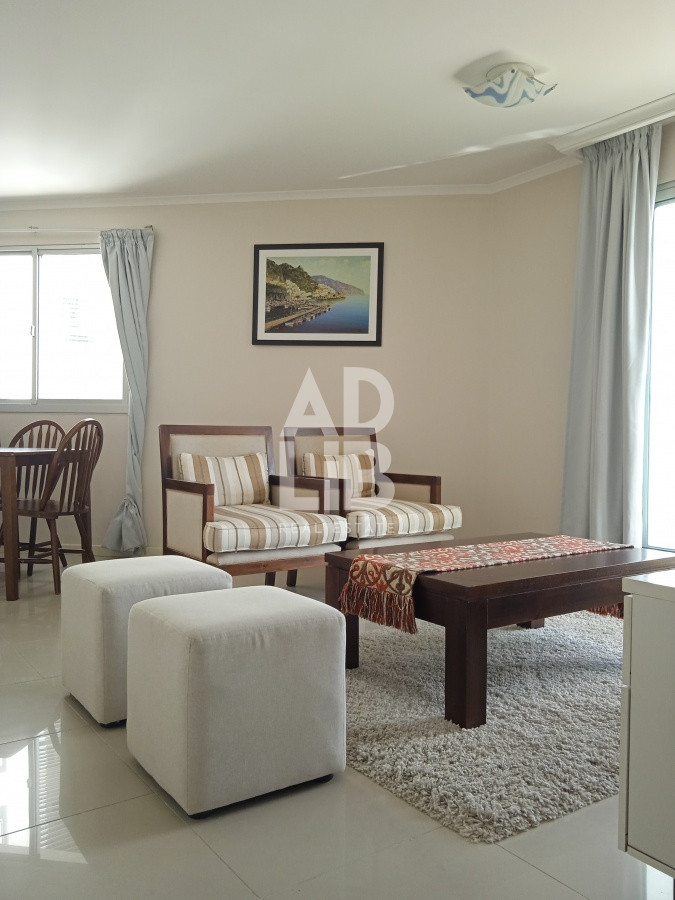 Apartamento ID.191 - Apartamento en venta de 2 dormitorios, en zona céntrica con variedad de servicios. Punta del Este. 