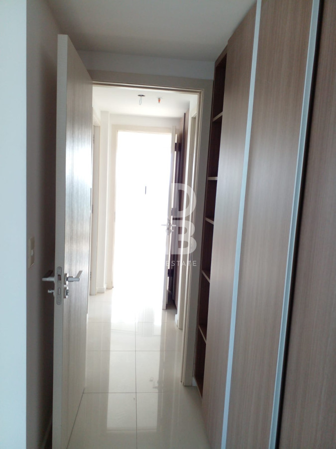 Apartamento ID.206 - Penthouse en venta sobre Roosevelt. Con vistas inigualables de la ciudad y la playa.