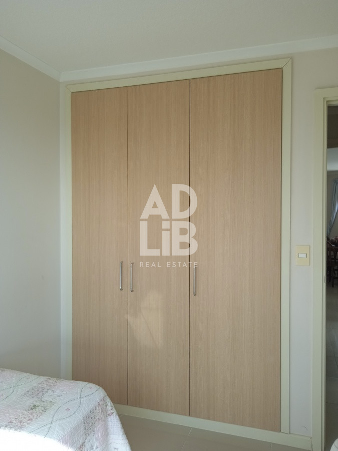 Apartamento ID.191 - Apartamento en venta de 2 dormitorios, en zona céntrica con variedad de servicios. Punta del Este. 
