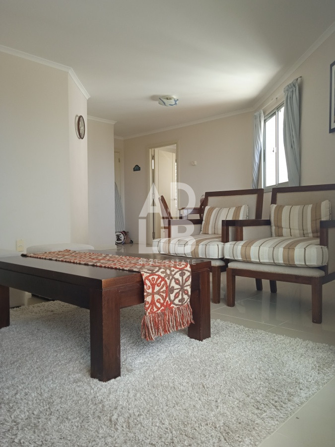 Apartamento ID.191 - Apartamento en venta de 2 dormitorios, en zona céntrica con variedad de servicios. Punta del Este. 