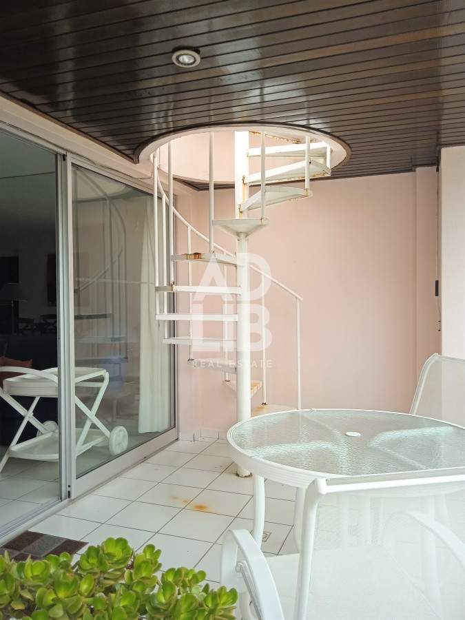 Apartamento ID.218 - Apartamento en venta de 3 dormitorios en Playa Mansa, Punta del Este