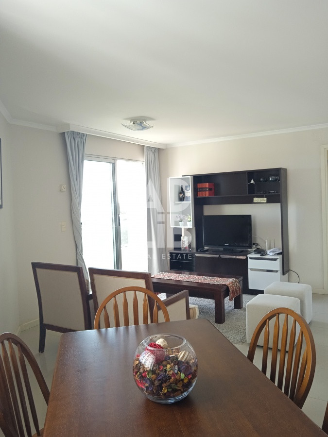 Apartamento ID.191 - Apartamento en venta de 2 dormitorios, en zona céntrica con variedad de servicios. Punta del Este. 
