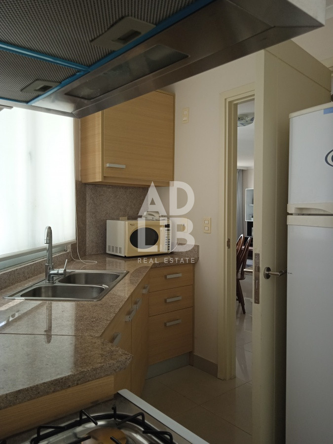 Apartamento ID.191 - Apartamento en venta de 2 dormitorios, en zona céntrica con variedad de servicios. Punta del Este. 