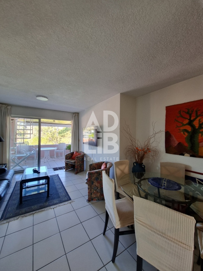 Apartamento ID.218 - Apartamento en venta de 3 dormitorios en Playa Mansa, Punta del Este