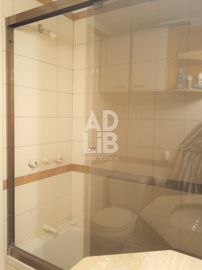 Apartamento ID.218 - Apartamento en venta de 3 dormitorios en Playa Mansa, Punta del Este
