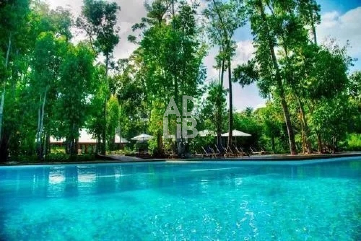 Terreno ID.190 - Único terreno esquinero en el barrio privado Desing Village, 1454 m2. Solanas. Punta Ballena.