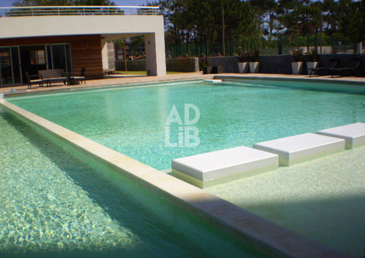 Apartamento ID.191 - Apartamento en venta de 2 dormitorios, en zona céntrica con variedad de servicios. Punta del Este. 