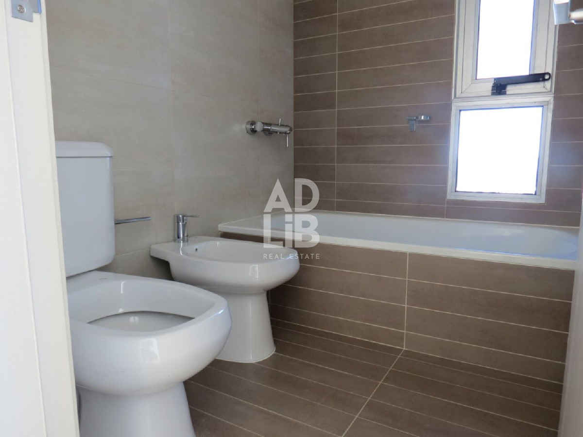 Apartamento ID.206 - Penthouse en venta sobre Roosevelt. Con vistas inigualables de la ciudad y la playa.