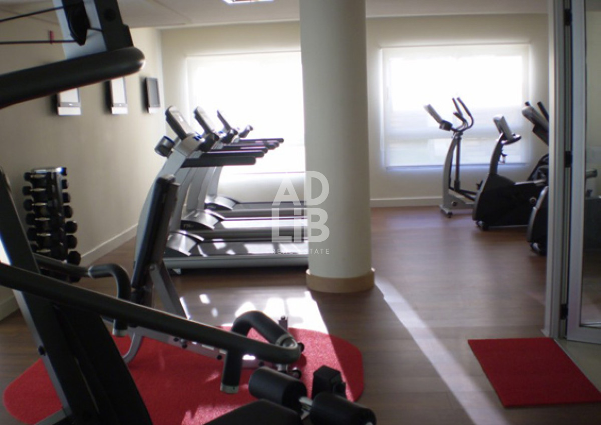 Apartamento ID.191 - Apartamento en venta de 2 dormitorios, en zona céntrica con variedad de servicios. Punta del Este. 