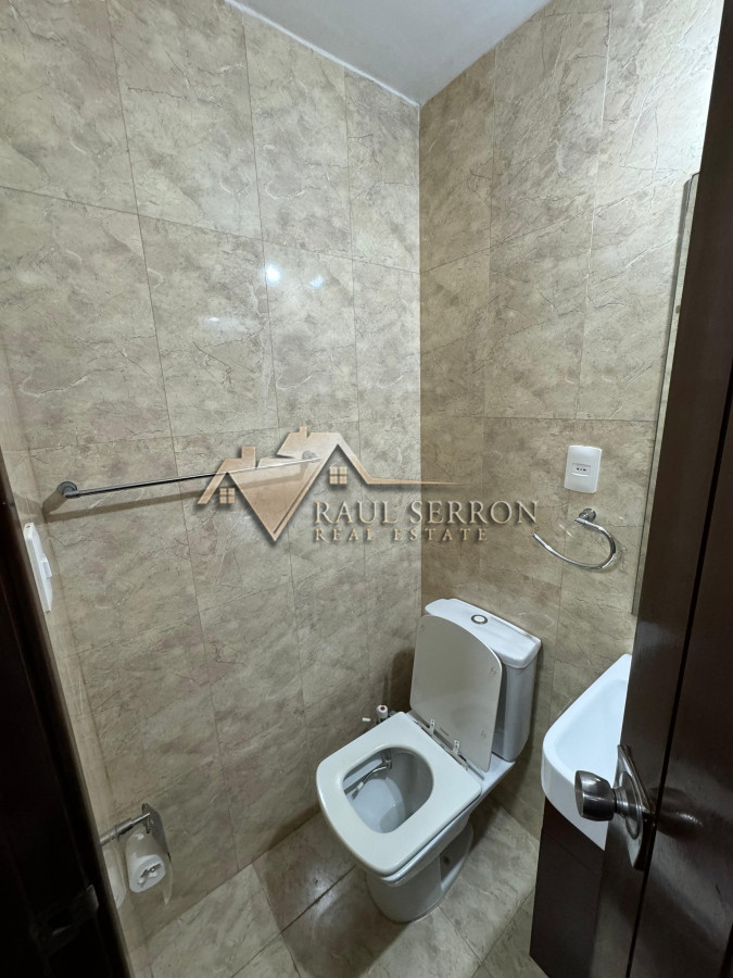 Casa ID.2622 - Casa en venta 5 dormitorios en Playa Mansa, Punta del Este