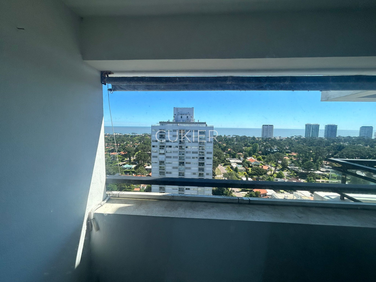 Apartamento ID.4300 - Apartamento en venta 2 dormitorios en Punta del Este 