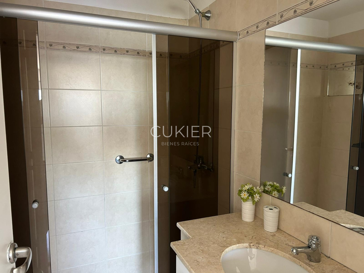 Apartamento ID.4300 - Apartamento en venta 2 dormitorios en Punta del Este 