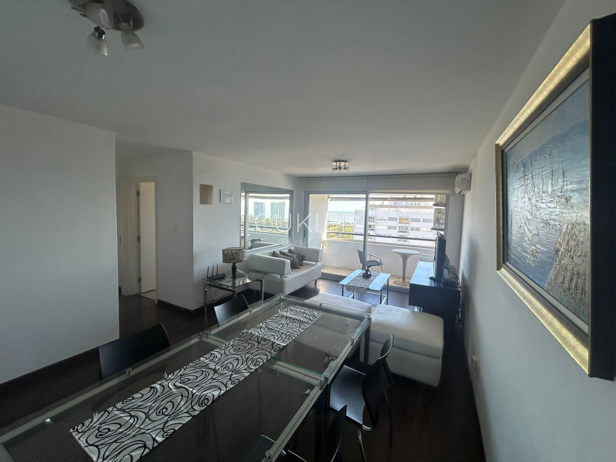 Apartamento ID.4300 - Apartamento en venta 2 dormitorios en Punta del Este 