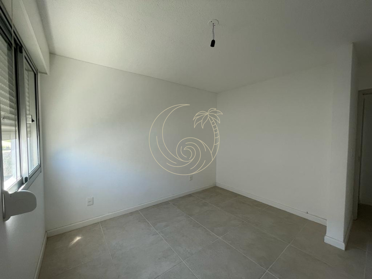 Apartamento ID.21092539 - Duplex en venta con patio, complejo privado, con patio y cochera.