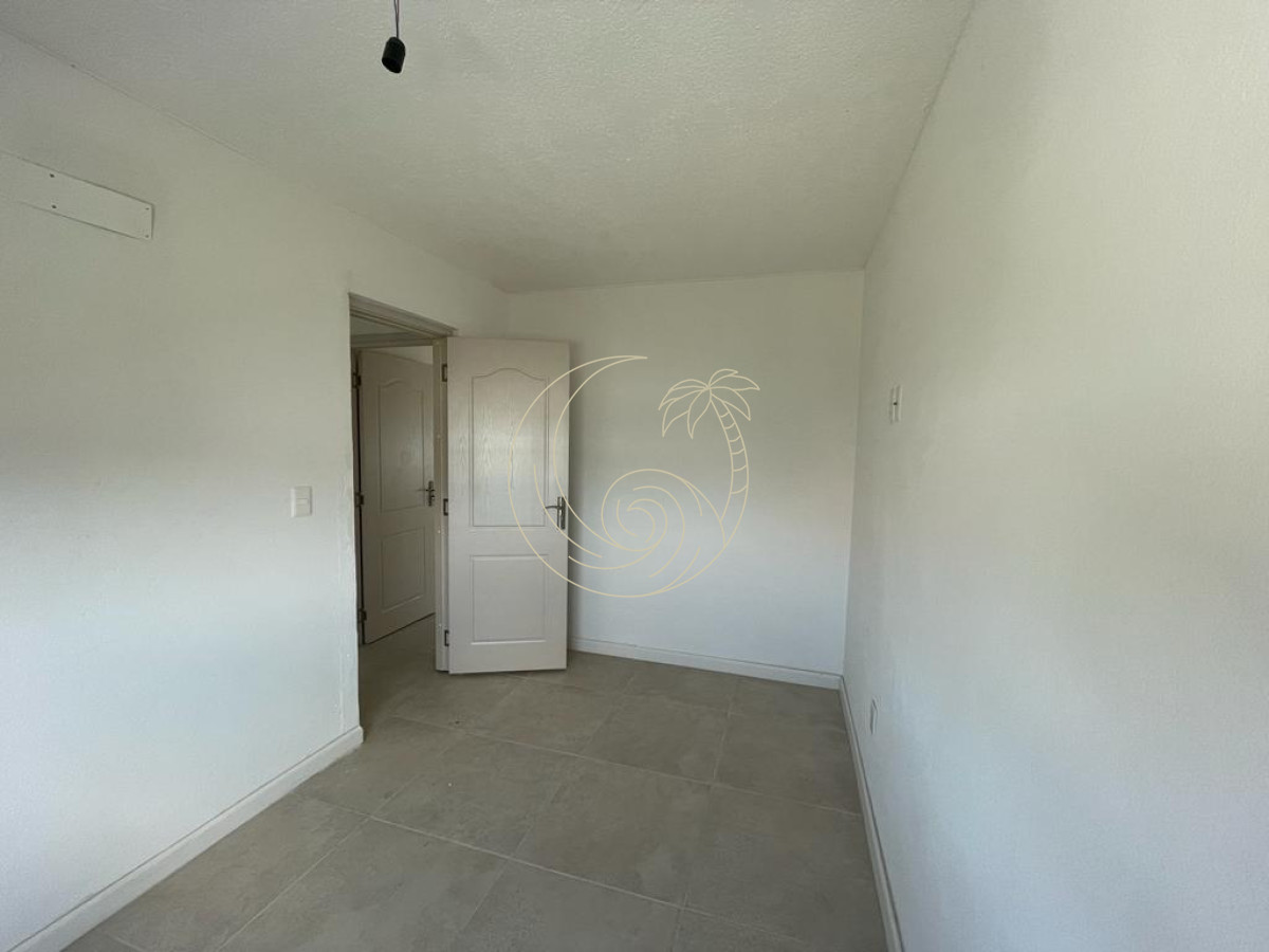 Apartamento ID.21092539 - Duplex en venta con patio, complejo privado, con patio y cochera.