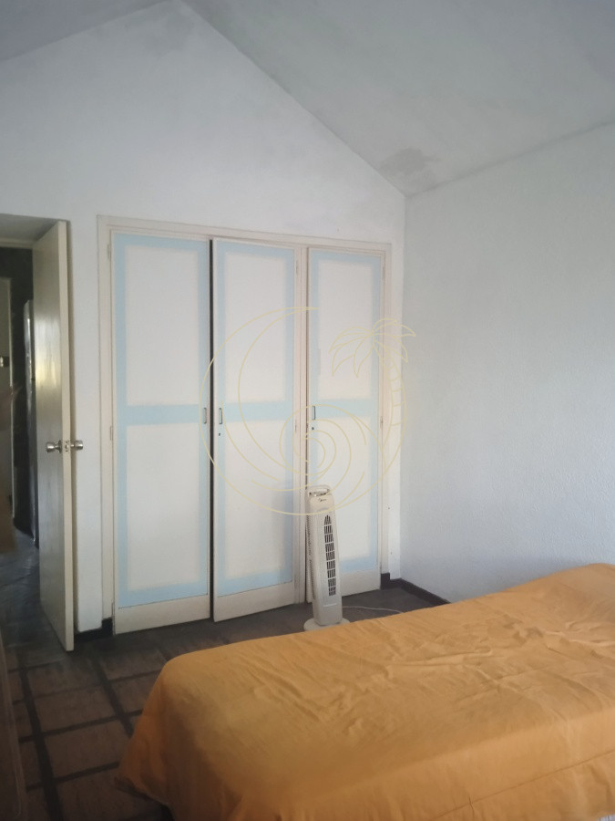 Casa ID.21092578 - Amplia casa en Cantegril con un jardín soñado, ubicada a un paso de todos los servicios, en un entorno arbolado. 