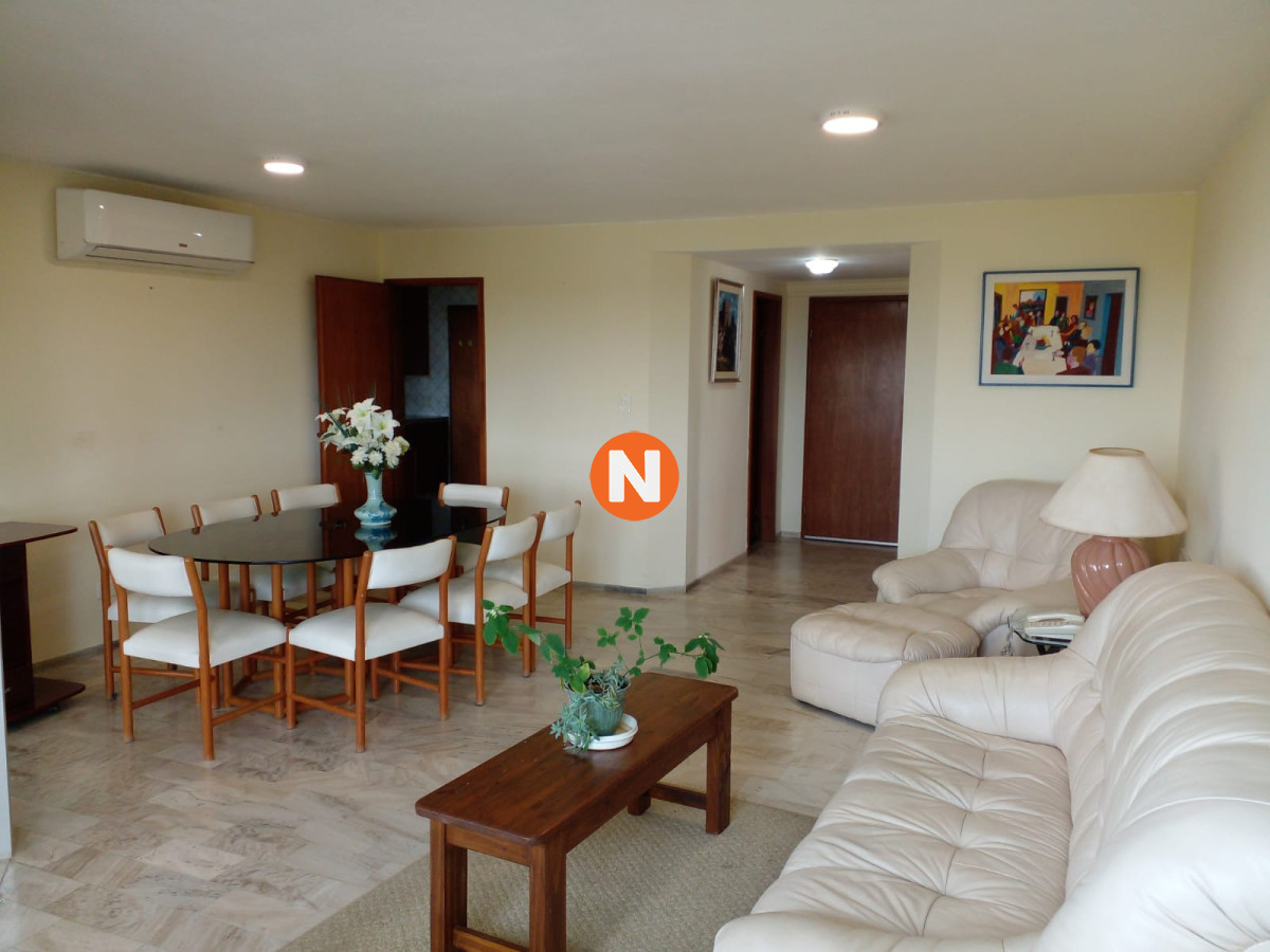 Apartamento Ref.222872 - Apartamento de 3 dormitorios en venta. Oportunidad.