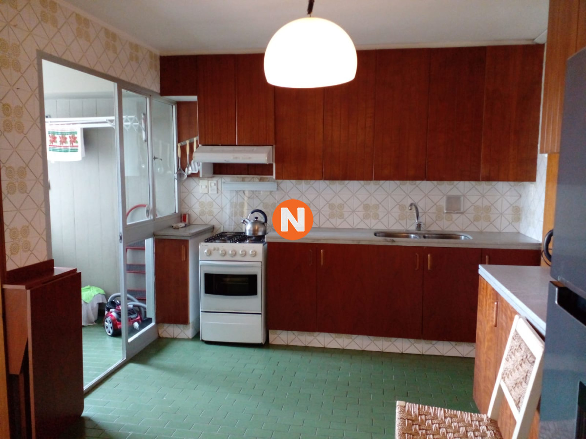 Apartamento Ref.222872 - Apartamento de 3 dormitorios en venta. Oportunidad.