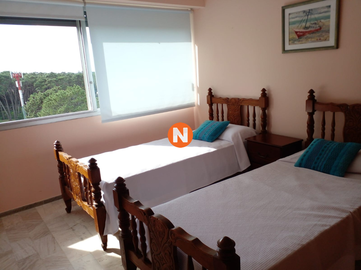 Apartamento Ref.222872 - Apartamento de 3 dormitorios en venta. Oportunidad.