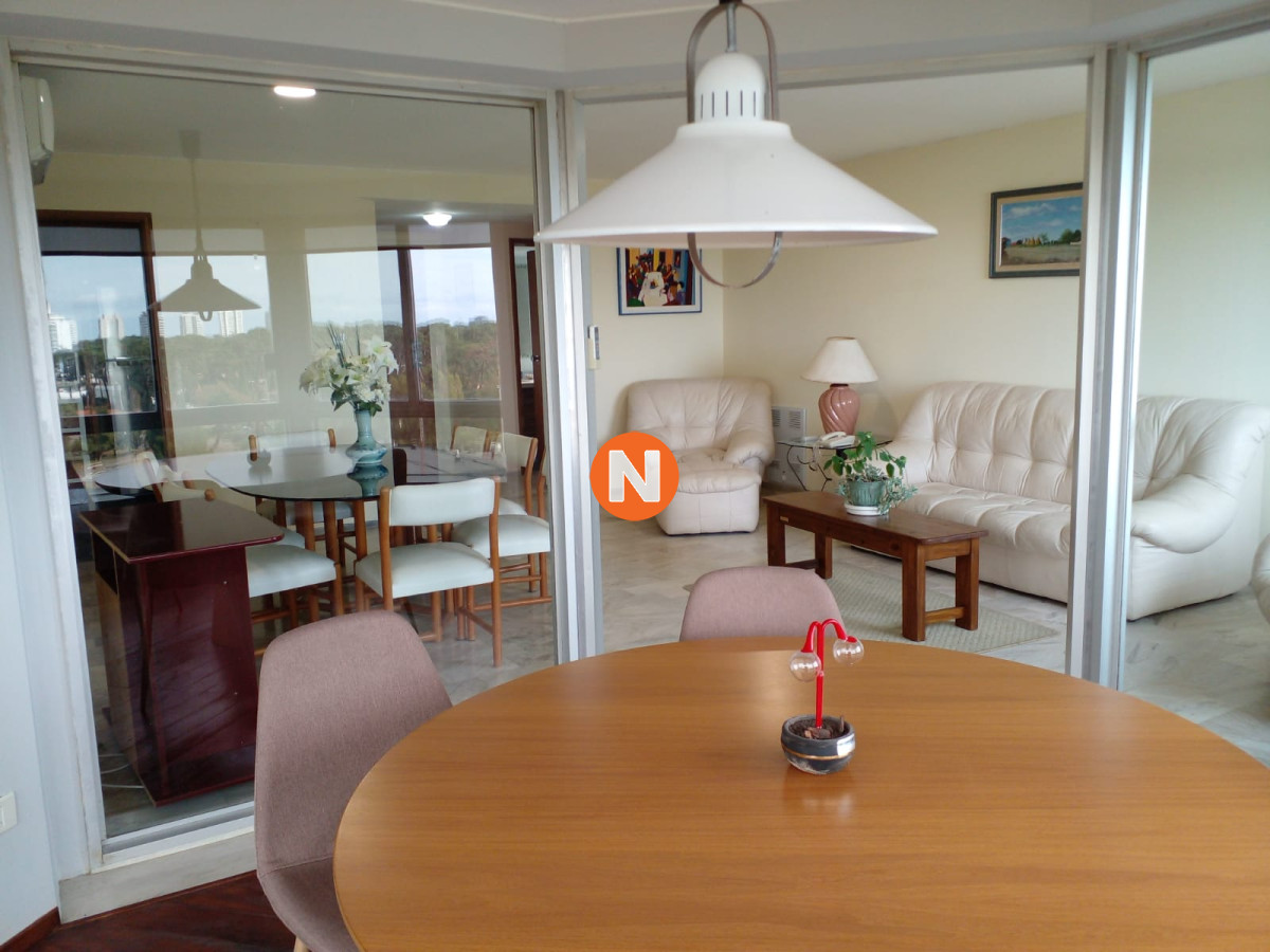 Apartamento Ref.222872 - Apartamento de 3 dormitorios en venta. Oportunidad.