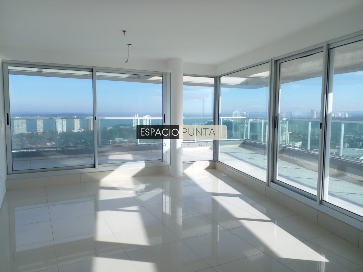Apartamento ID.264 - Penthouse en venta sobre Roosevelt. Con vistas inigualables de la ciudad y la playa.