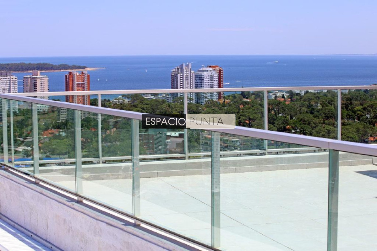 Apartamento ID.264 - Penthouse en venta sobre Roosevelt. Con vistas inigualables de la ciudad y la playa.