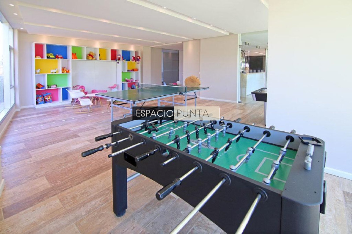 Apartamento ID.264 - Penthouse en venta sobre Roosevelt. Con vistas inigualables de la ciudad y la playa.