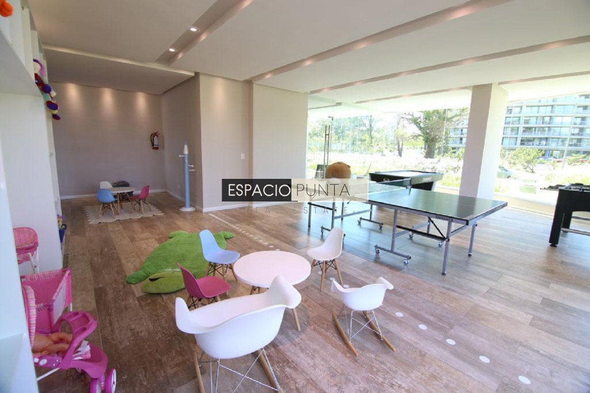 Apartamento ID.264 - Penthouse en venta sobre Roosevelt. Con vistas inigualables de la ciudad y la playa.