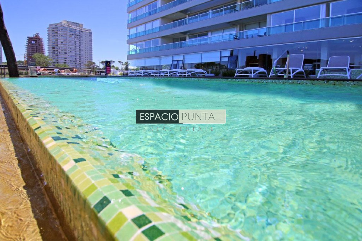 Apartamento ID.264 - Penthouse en venta sobre Roosevelt. Con vistas inigualables de la ciudad y la playa.