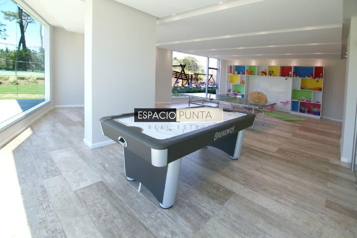 Apartamento ID.264 - Penthouse en venta sobre Roosevelt. Con vistas inigualables de la ciudad y la playa.
