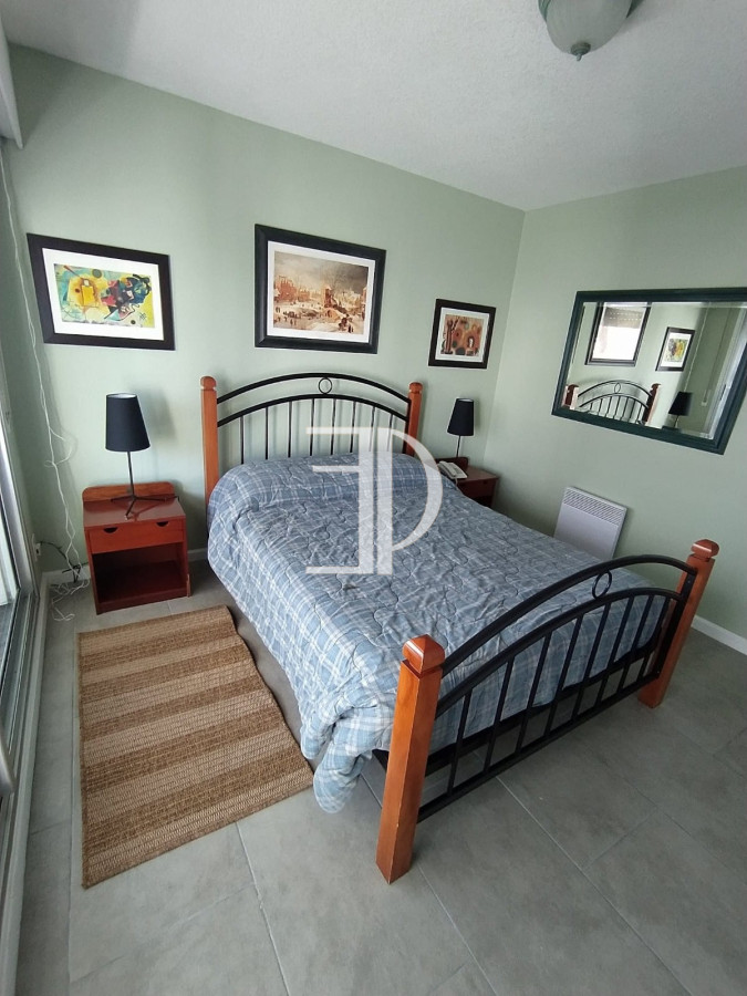 Apartamento ID.561 - Apartamento en venta de 2 dormitorios en Playa Mansa, Punta del Este