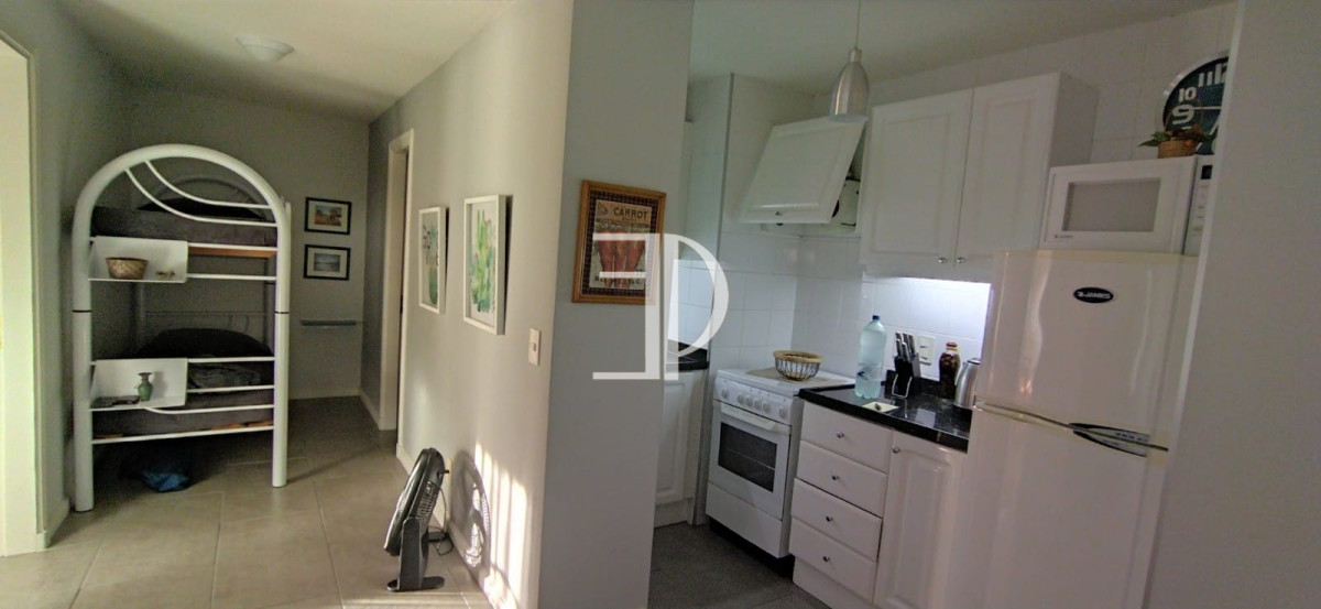 Apartamento ID.561 - Apartamento en venta de 2 dormitorios en Playa Mansa, Punta del Este