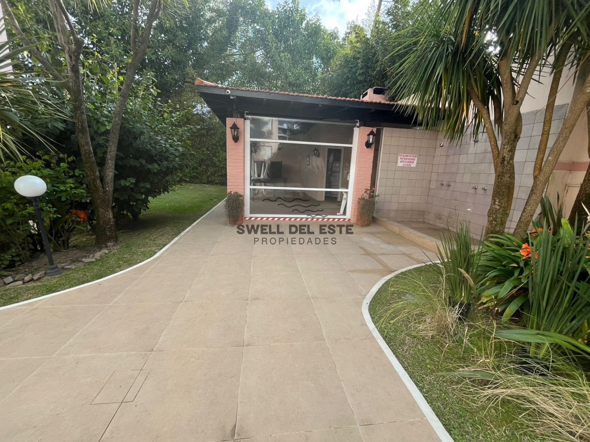 Apartamento ID.233 - Penthouse en venta, Mansa Punta del Este